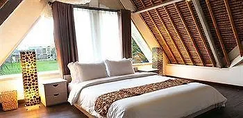 Bali V Hotel & Villa Seminyak  Seminyak (Bali)