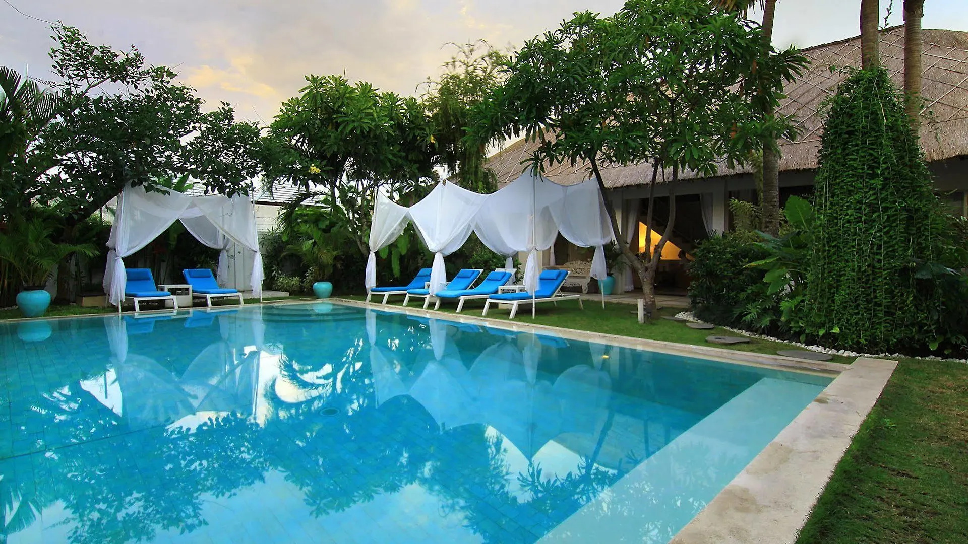 Bali V Hotel & Villa Seminyak